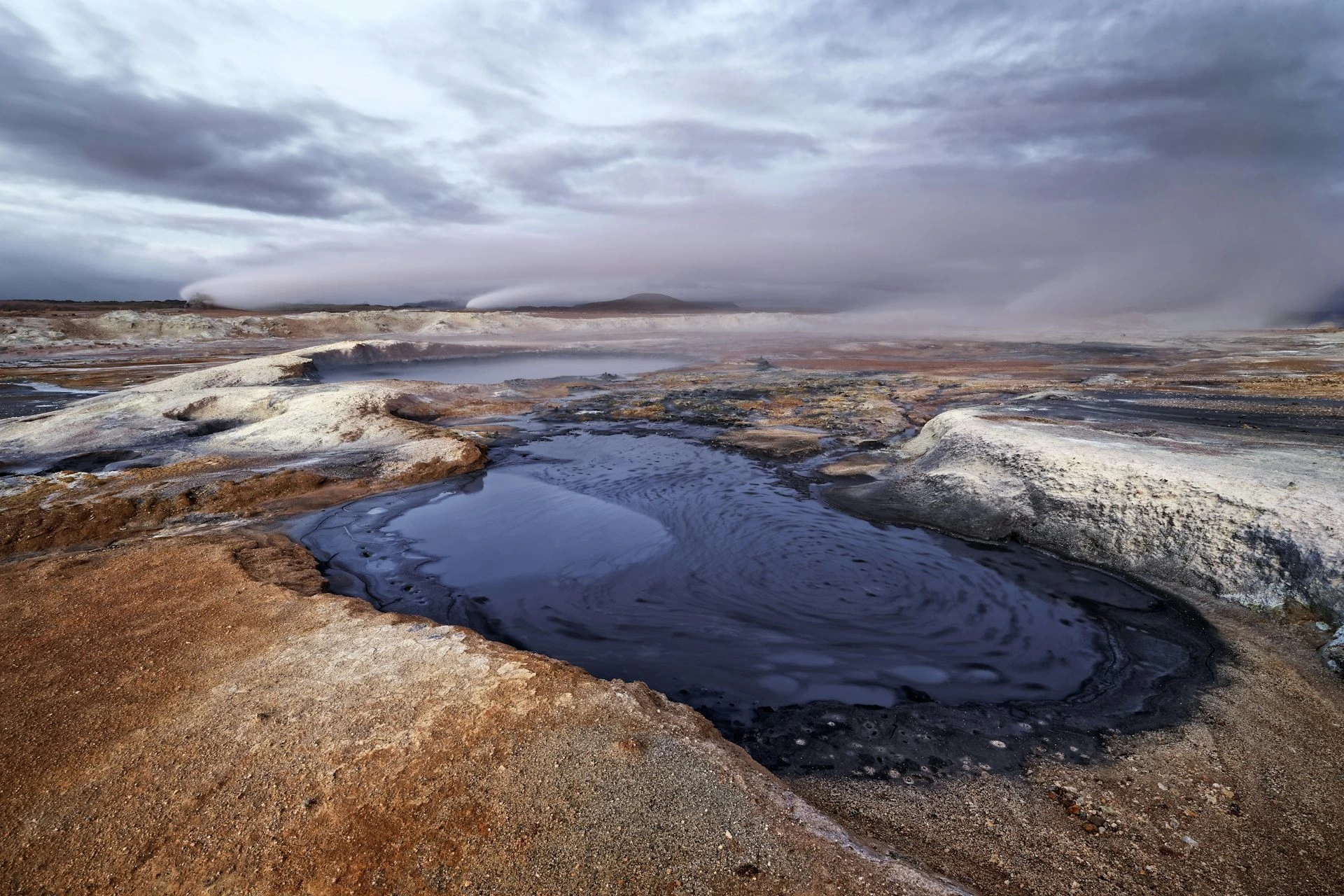 Fresh water and key conditions for life appeared on Earth half a billion years earlier than we thought image